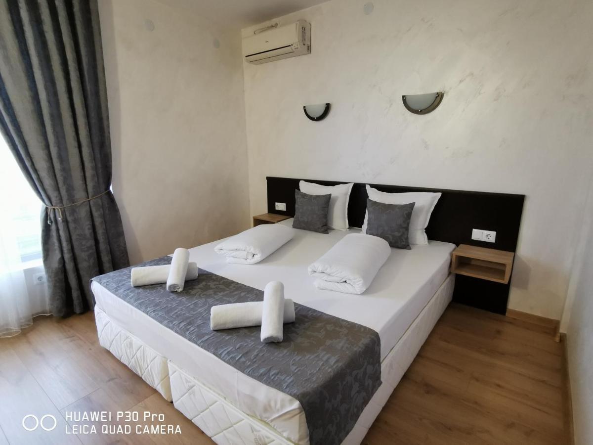 Hotel Swiss Szumen Zewnętrze zdjęcie
