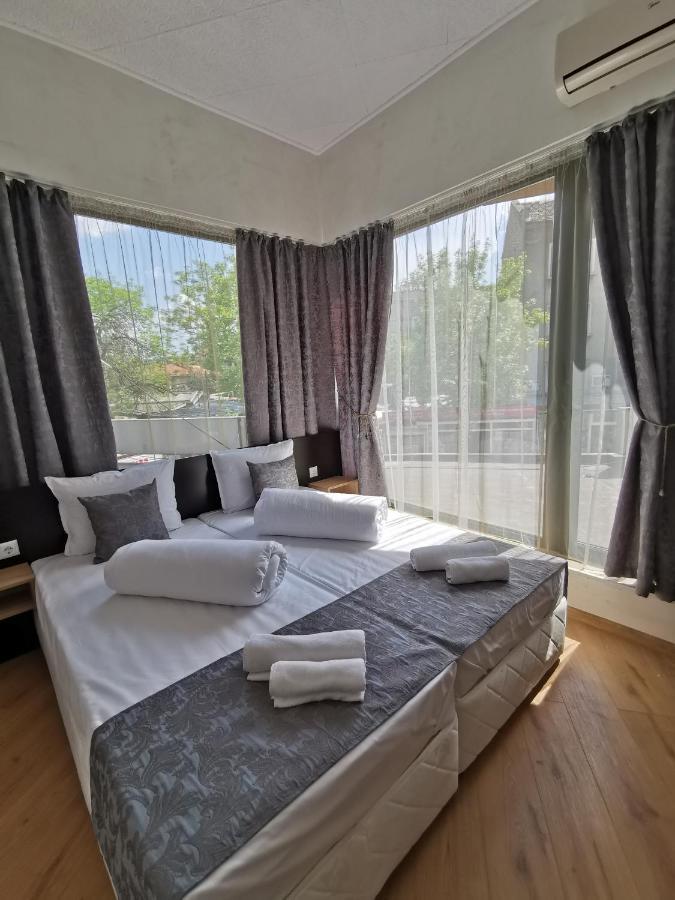 Hotel Swiss Szumen Zewnętrze zdjęcie