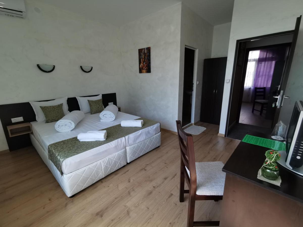 Hotel Swiss Szumen Zewnętrze zdjęcie