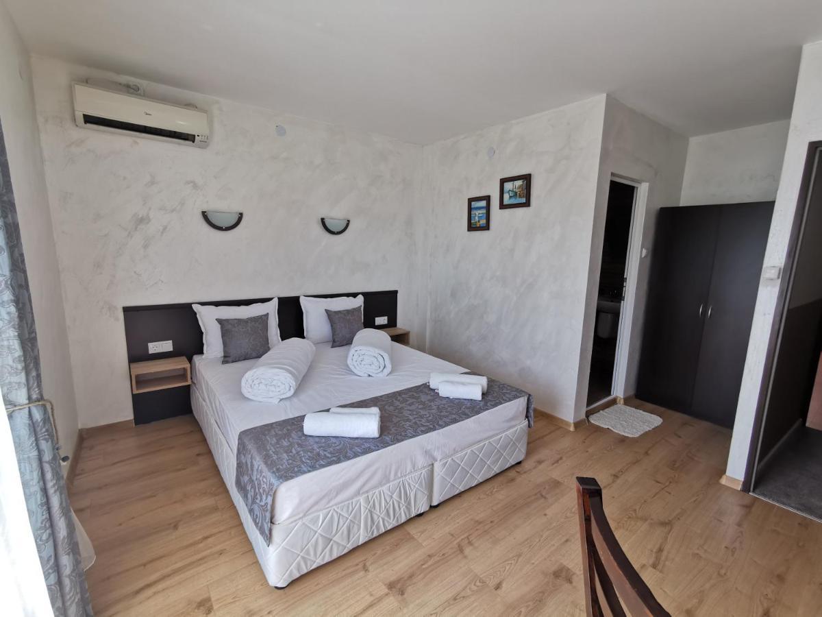 Hotel Swiss Szumen Zewnętrze zdjęcie